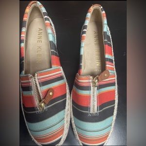 Anne Klein Iflex Jax striped multicolored shoe woman’s size 9.5